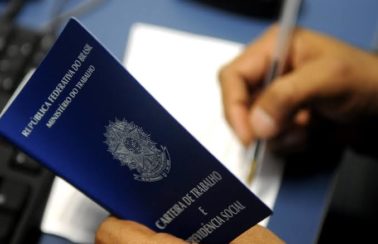 Ceará tem 412 mil pessoas à procura de emprego, estima IBGE