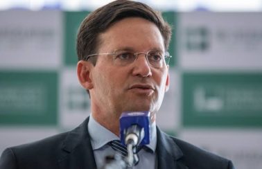 Candidato a governador da Bahia, Roma diz que não tomou 3º dose contra Covid-19, apesar da recomendação da OMS