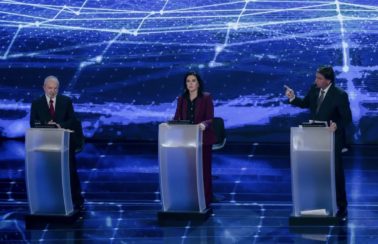 Campanha de Bolsonaro lamenta ‘gol contra’ com ataque a mulheres no debate da Band