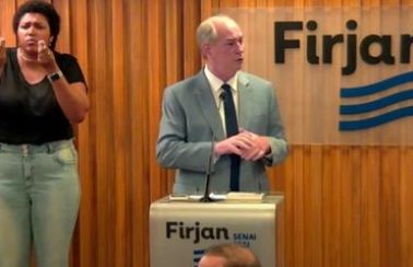 “Imagina eu explicar isso na favela”, diz Ciro Gomes em evento com empresários