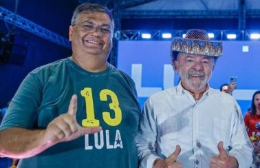 Lula sinaliza que Flávio Dino pode integrar futuro governo como ministro