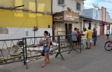 Desabamento de marquise deixa cinco mortos e nove feridos em Pernambuco