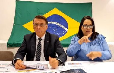‘Fui, sim’, diz Bolsonaro sobre ida a loja maçônica