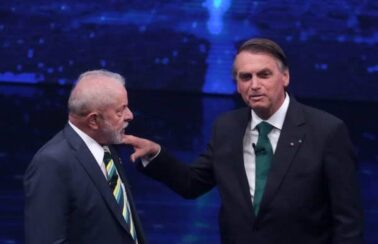 Google diz ter removido anúncio de Bolsonaro que relaciona Lula a queimadas na Amazônia