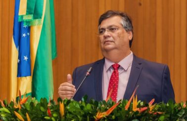Ex-juiz, Flávio Dino diz que Lula não terá problema para escolher ministros do STF