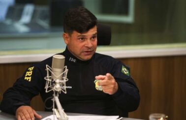 Polícia Federal abre investigação contra diretor-geral da PRF por atuação nas eleições