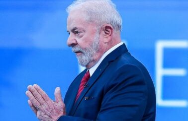 “Vamos respeitar quem não pensa como nós”, diz Lula