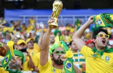 Brasileiros terão churrasco mais caro e energia mais barata para assistir aos jogos da Copa