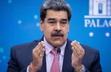 Portaria assinada por Bolsonaro impede que Lula receba Nicolás Maduro na posse