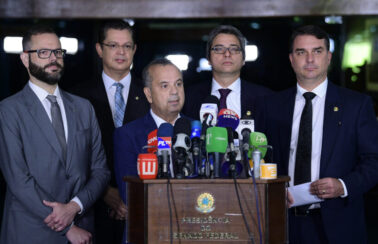 Senador eleito do Rio Grande do Norte vai disputar presidência do Senado com apoio de Bolsonaro