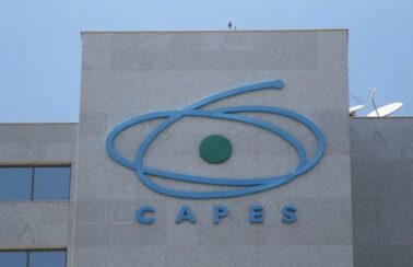 Capes consegue desbloqueio de R$ 50 milhões para bolsas de formação; valor não atende pós-graduandos