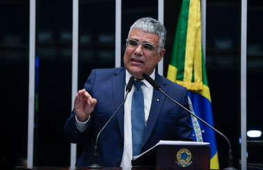 Senador cearense, Eduardo Girão anuncia candidatura para presidência do Senado