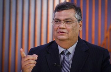 Estado que desarmar população e colocar câmera em PM terá mais dinheiro, diz Flavio Dino