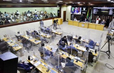 Deputados estaduais do RN aprovam aumento de 37% nos próprios salários