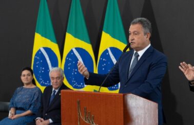 “Vai ser o ritmo da correria”, afirma Rui Costa ao assumir Casa Civil