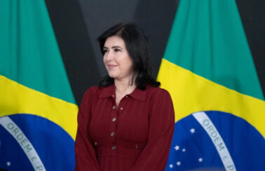 Simone Tebet toma posse como ministra do Planejamento e promete gestão equilibrada