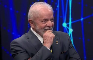 ‘Única coisa que eu não queria era que Bolsonaro me passasse a faixa’, diz Lula