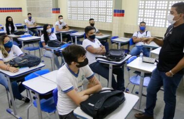 Pernambuco decreta aumento da gratificação para gestores de escolas