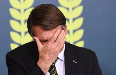 Ministros do TSE veem ambiente para julgar inelegibilidade de Bolsonaro