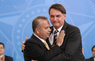 Bolsonaro faz contatos para ajudar na eleição de Marinho ao Senado