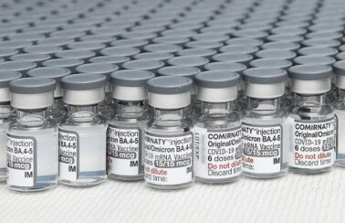 Vacinas bivalentes começam a ser distribuídas para os municípios baianos