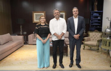Elmano se reúne com ministro Camilo Santana e trata da ampliação da rede de tempo integral para a educação do Ceará