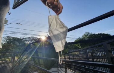 Máscaras deixam de ser obrigatórias em aviões e aeroportos, decide Anvisa
