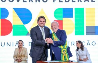 Após reunião, Lula decide manter Juscelino Filho como ministro das Comunicações