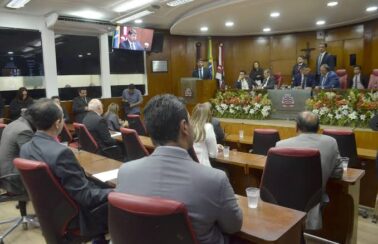 Protestos marcam audiência sobre revisão do Plano Diretor de João Pessoa na Câmara Municipal