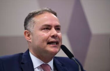Obras de infraestrutura não são ‘pipoca de micro-ondas’ e levam tempo, diz Renan Filho sobre cobrança por entregas