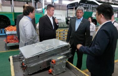 Jerônimo se reúne com direção da BYD para tratar de investimentos na Bahia