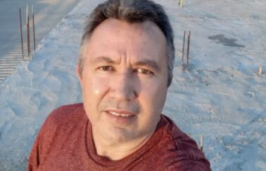 Turista do Piauí morre afogado após salvar o próprio filho em praia do Ceará