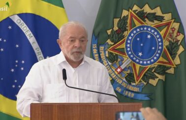 Lula sanciona reajuste de 9% para servidores e diz que governo ‘vai ter que fazer’ concursos para diversas carreiras