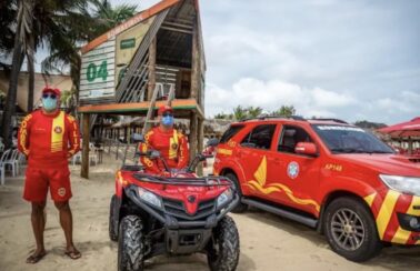 249 banhistas foram resgatados de afogamentos nos quatro primeiros meses de 2023, no Ceará