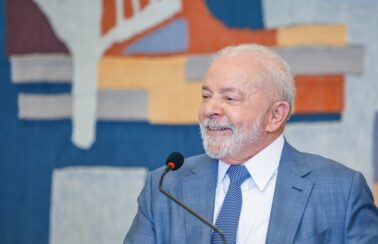 Lula sanciona lei para assegurar atendimento odontológico pelo SUS