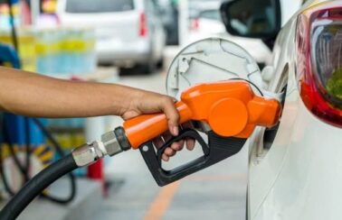 Com refinaria privatizada, baianos vão continuar pagando os combustíveis mais caros do Brasil