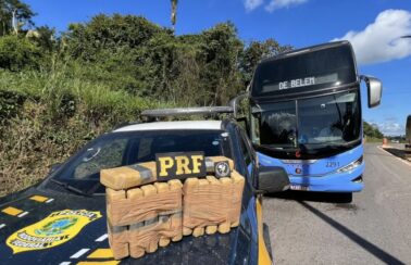 Passageira é presa transportando cocaína em mala em ônibus interestadual no interior do Ceará