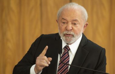 Lula se reúne com presidentes sul-americanos em Brasília