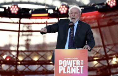 Em Paris, Lula diz que combate à desigualdade deve ter ‘tanta prioridade’ quanto questão climática