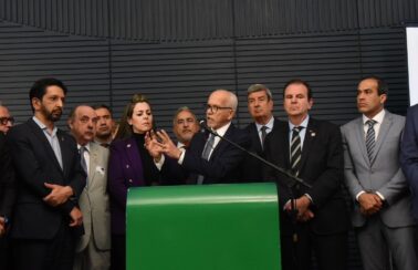 Prefeito de Aracaju lidera mobilização por adiamento da votação da reforma tributária em Brasília