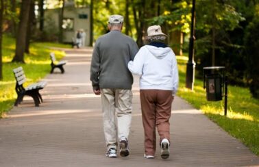 Violência contra idoso cresce 38% no Brasil, diz levantamento