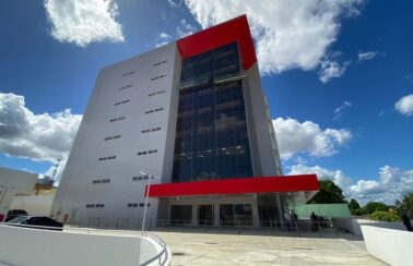 Piauí inaugura maior maternidade pública do país