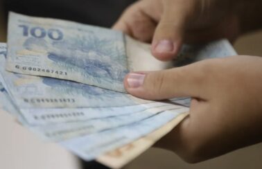 Desenrola já renegociou quase R$ 2,5 bilhões, diz Febraban