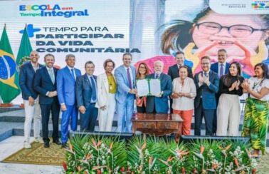 “A Bahia defende a educação em tempo integral”, destaca Jerônimo, em Brasília