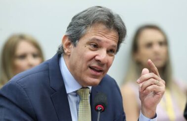 Reforma tributária é para buscar justiça, não arrecadação, diz Haddad