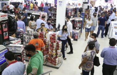 Fortaleza Liquida tem descontos de até 70% e sorteio de carro