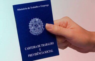 Desemprego cai a 7,8% no trimestre terminado em agosto, diz IBGE