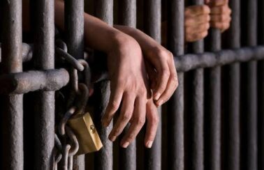 Maioria no STF vota para obrigar governos a melhorar condições de presídios