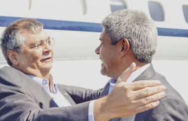 Ministro da Justiça, Flávio Dino chega à Bahia para reunião estratégica