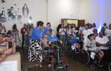 Salvador anuncia compra de exoesqueletos para crianças com mobilidade reduzida